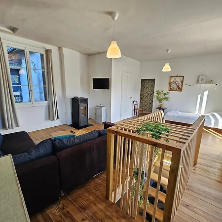 Castle Blue - 7 Personnes - 10 Min Sanctuaire Daire *