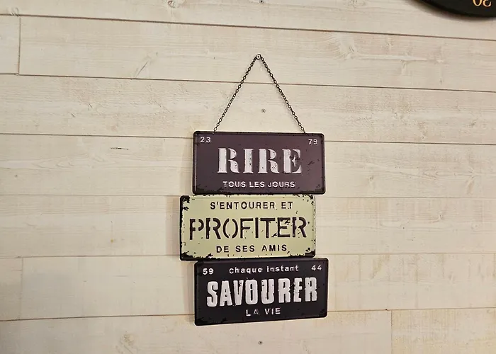 Castle Blue - 7 Personnes - 10 Min Sanctuaire 公寓 卢德