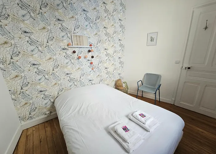 Castle Blue - 7 Personnes - 10 Min Sanctuaire Apartment *