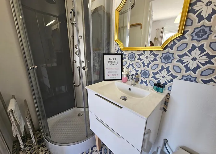 Castle Blue - 7 Personnes - 10 Min Sanctuaire 卢德