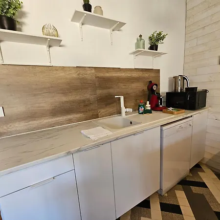 Castle Blue - 7 Personnes - 10 Min Sanctuaire * Лурд